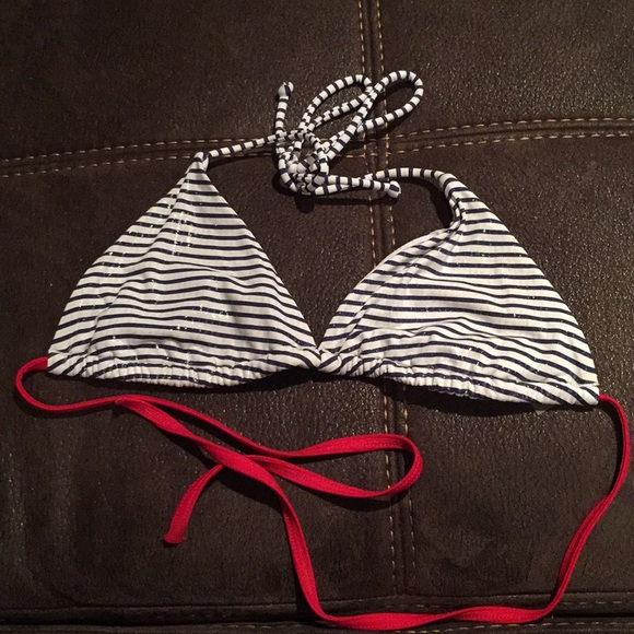 Lot of Victoria’s Secret tops w Sz S. NO BOTTOM - Picture 4 of 4